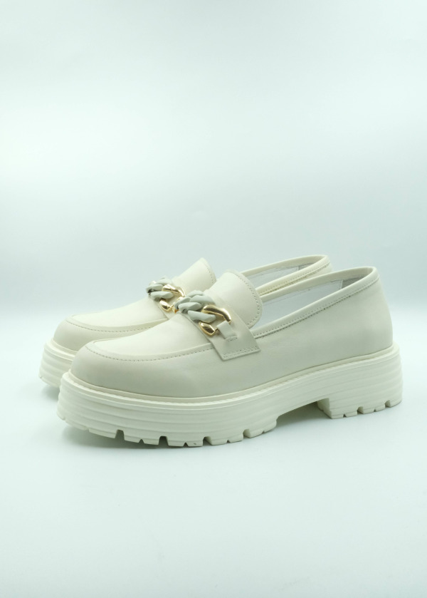  Beyaz Örgü Toka Detaylı Loafer	